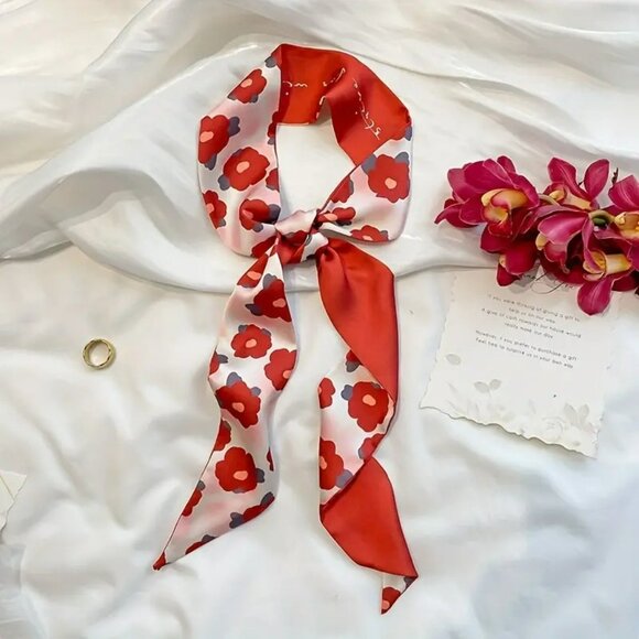 NWT - Two Double-Sided Floral & Heart Print Twillie's - Picture 2 of 3